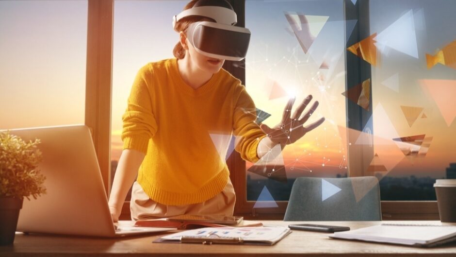What is VR in Metaverse, and how can your business benefit from the AR/VR trend?